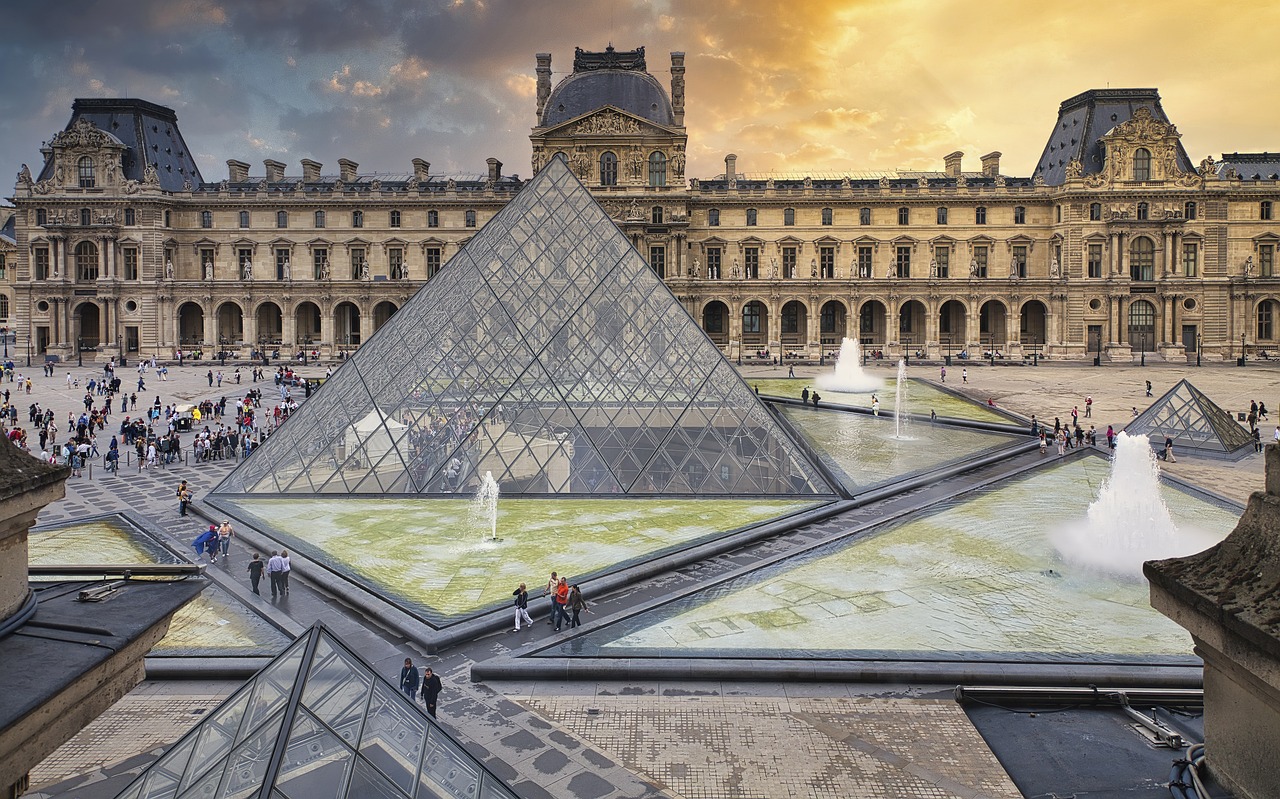 découvrez une sélection unique de prénoms français authentiques, leurs significations et l'histoire qui les entoure. inspirez-vous pour le choix d'un prénom qui reflète la culture et l'élégance à la française.