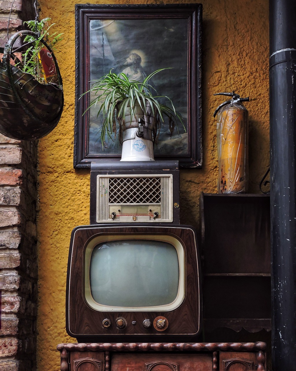 découvrez une sélection de prénoms vintage uniques et charmants, qui évoquent nostalgie et élégance. explorez l'histoire et la signification de ces noms intemporels pour donner une touche rétro à votre choix.