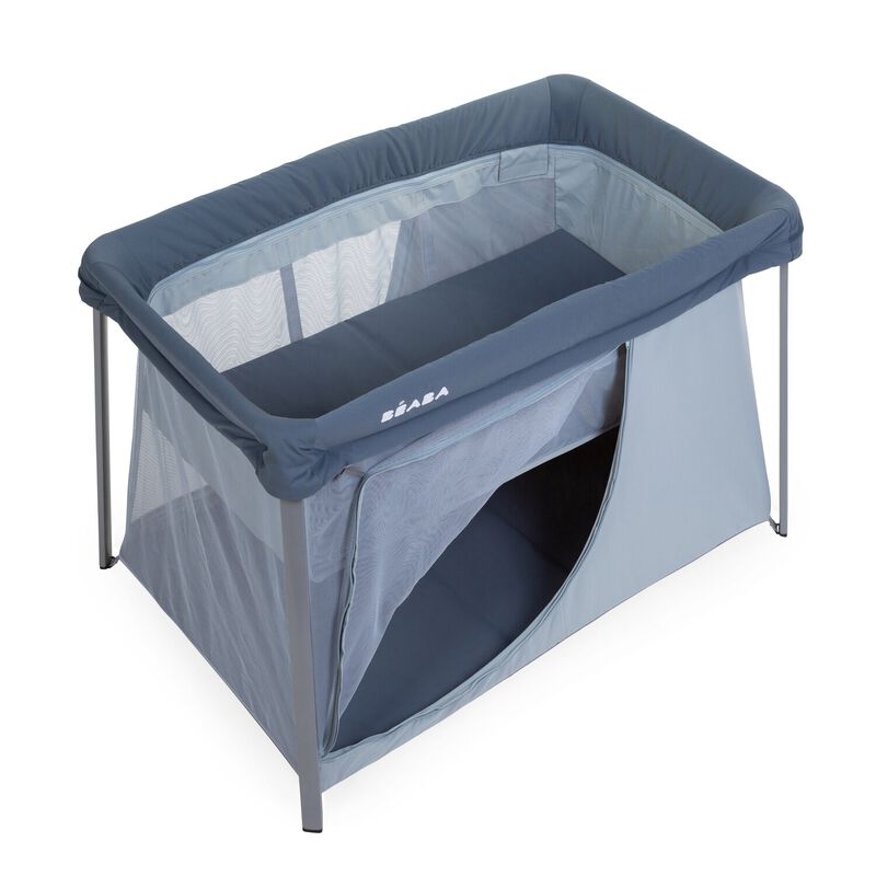 découvrez le moïse 3 en 1 essentiel, un produit innovant qui combine confort, sécurité et praticité pour votre bébé. parfait pour les nuits paisibles et les balades en toute sérénité, ce moïse polyvalent s'adapte à tous vos besoins. offrez à votre enfant le meilleur dès les premiers jours.